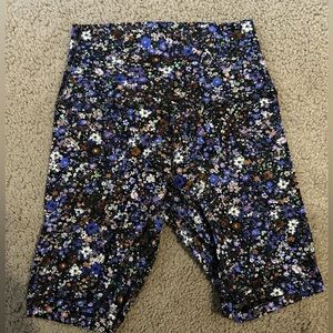 Align shorts 6” size 2